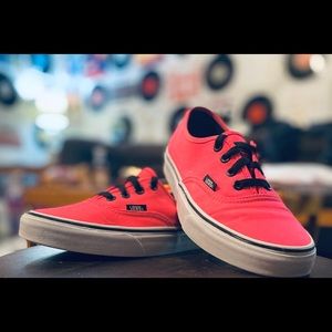 PINK VANS